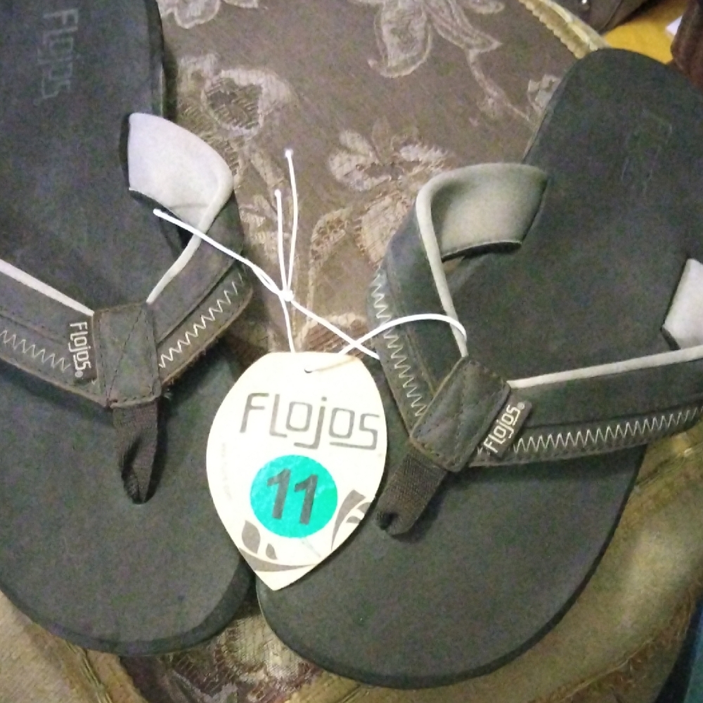 Flojos Charcoal and Light Gray Sandals Size 11 Mens